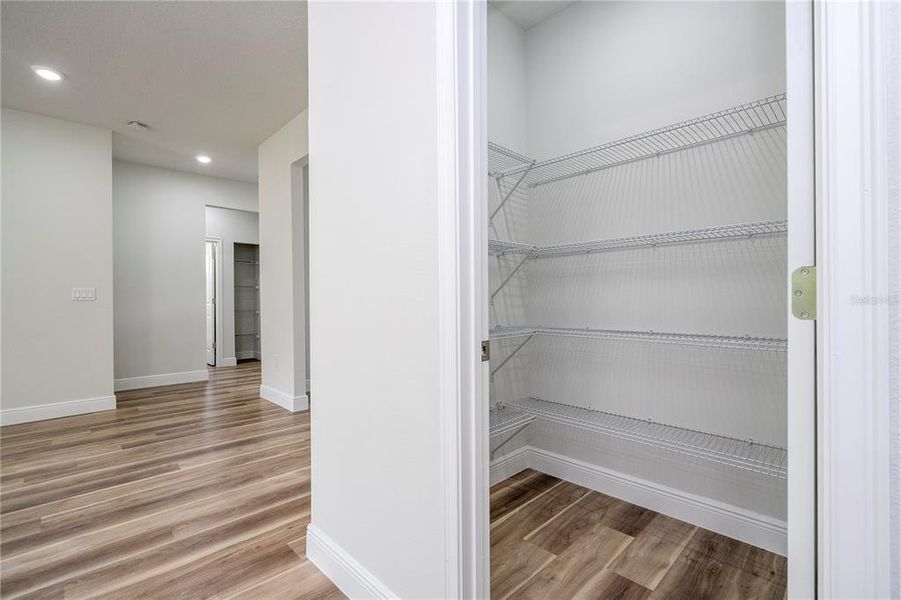 Spacious, unfurnished interior of a new home in , Ocala (Image 25).