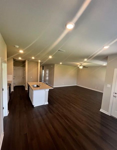 From Casual Dining to Kitchen & Family Room From Casual Dining to Kitchen & Family Room