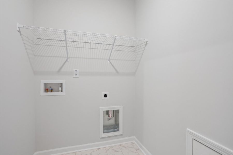 Spacious, unfurnished interior of a new home in Cambridge Reserve, Angier (Image 25).
