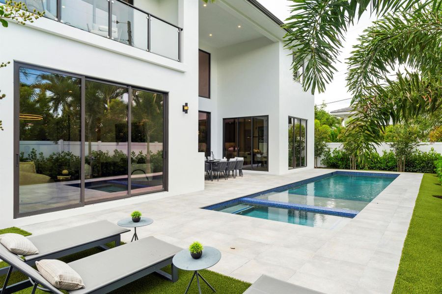 Furnished interior view inside a new home in , West Palm Beach (Image 35).