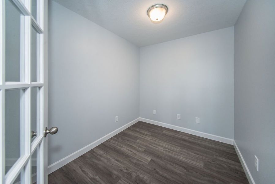 Representative unfurnished interior of a home built from the Franklin by Enchanted Homes in Guadalupe Heights, Seguin (Image 31).