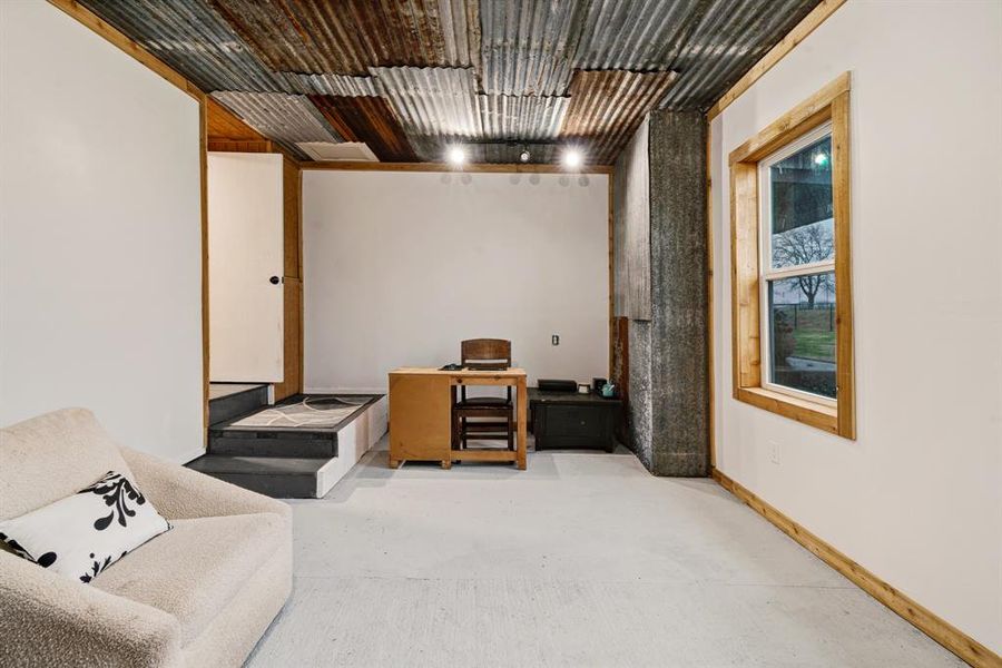 Image 32 of a home in . Image 32 of a home in .