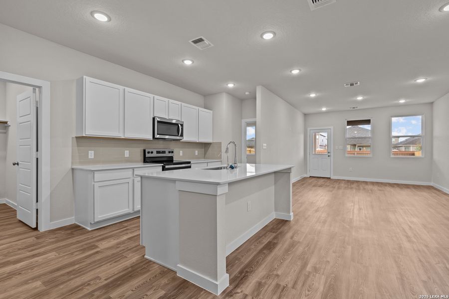 Furnished interior view inside a new home in Park Place, New Braunfels (Image 5).
