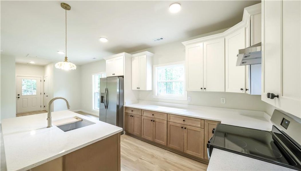 Furnished interior view inside a new home in , Carrollton (Image 13).