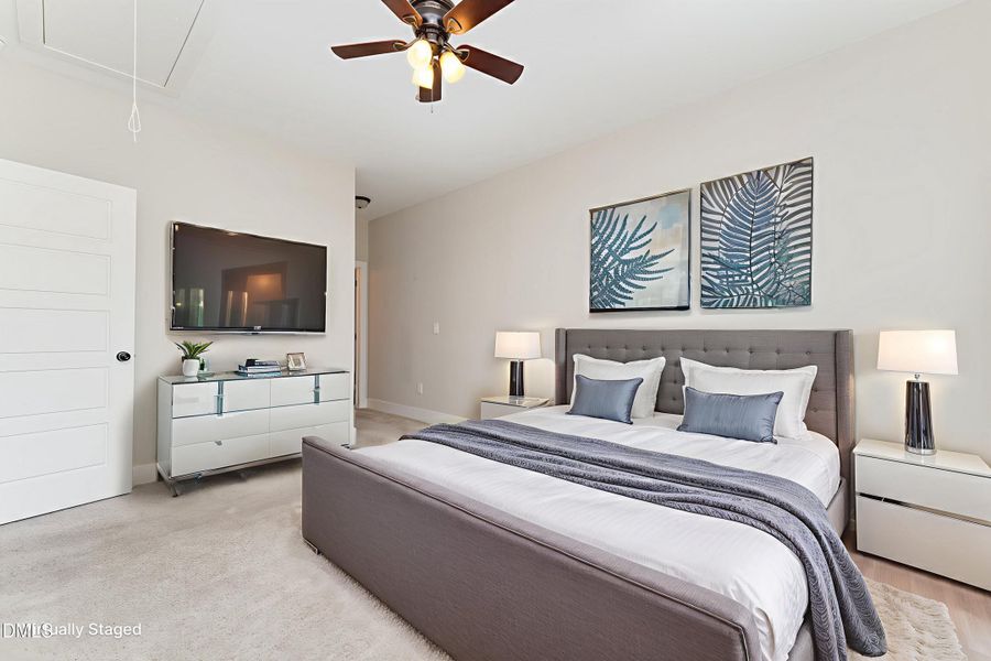 015_dsc01502-edit_551 - Bedroom - Modern