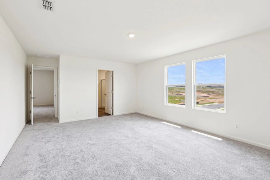 Representative unfurnished interior of a home built from the Galileo by Starlight Homes in The Summit at Carters Station, Columbia (Image 26).