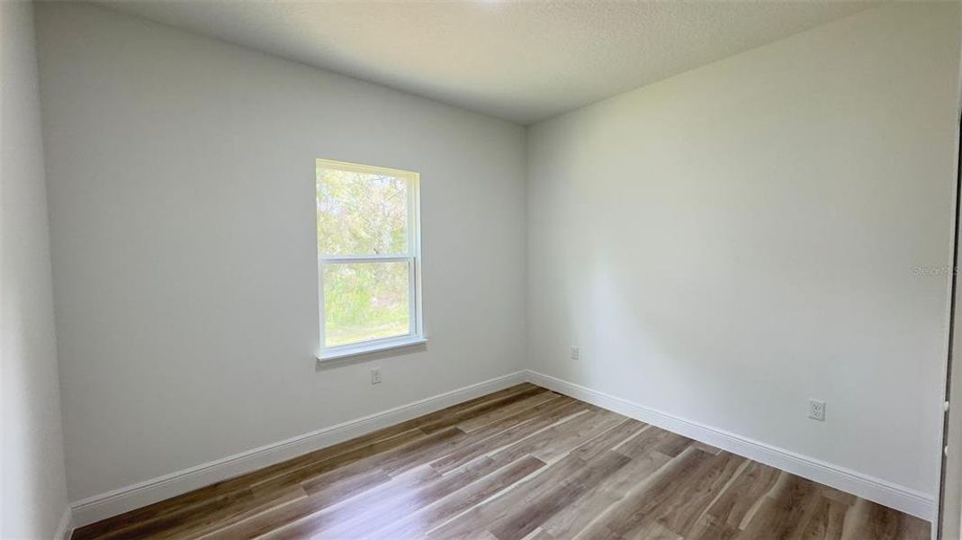 Spacious, unfurnished interior of a new home in , Citrus Springs (Image 18).