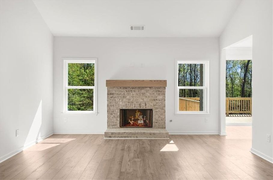 Spacious, unfurnished interior of a new home in , Gainesville (Image 39).