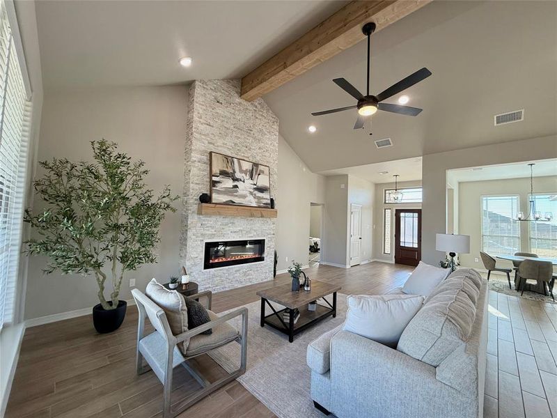 Furnished interior view inside a new home in , Lorena (Image 10).