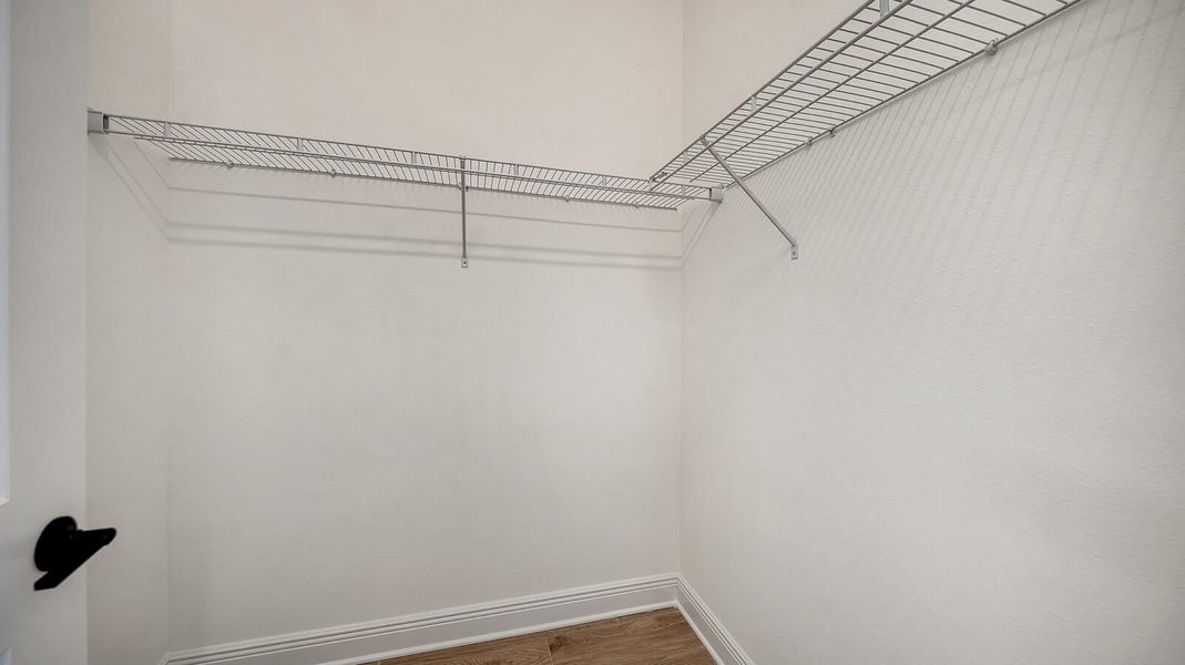 Spacious, unfurnished interior of a new home in Wildleaf, Parrish (Image 41).