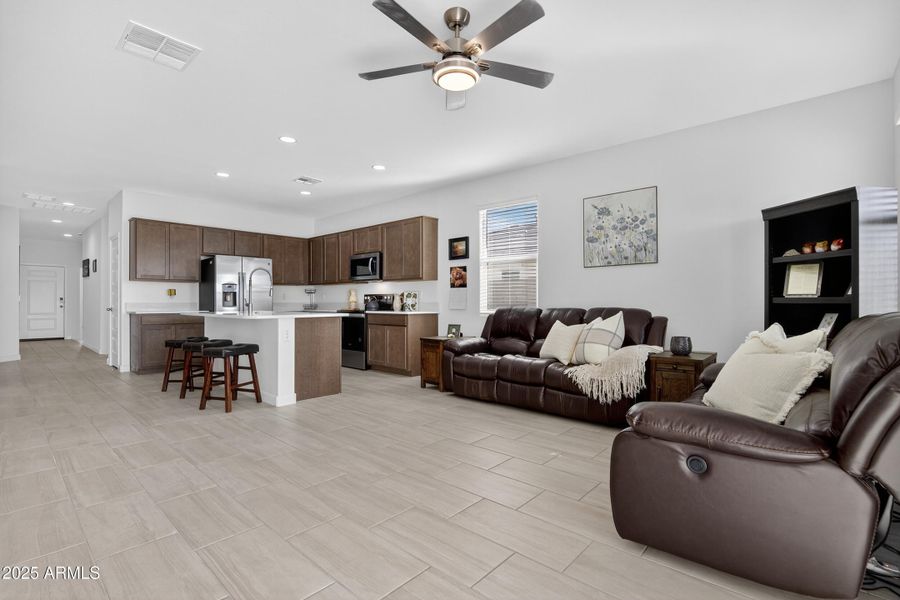 015_045_a4m_st 015_045_a4m_st