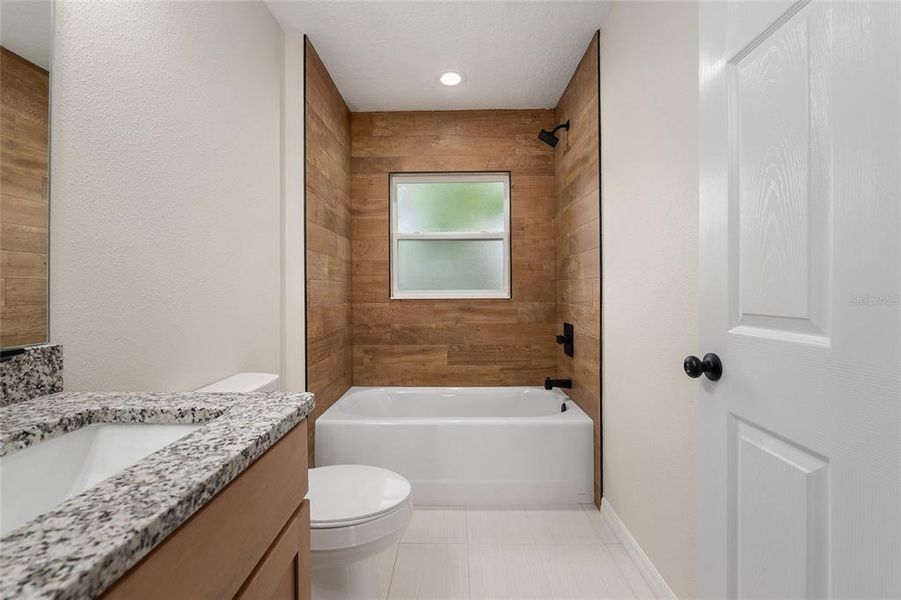 Furnished interior view inside a new home in , Dunnellon (Image 14).