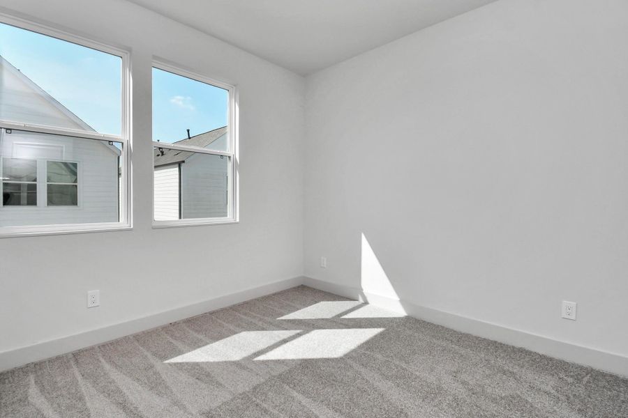 Spacious, unfurnished interior of a new home in Antigua, Houston (Image 36).