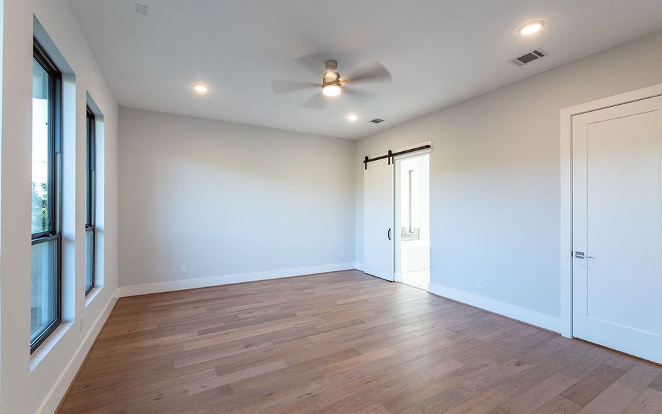 Spacious, unfurnished interior of a new home in Preserve at Lakeway, Lakeway (Image 24). Spacious, unfurnished interior of a new home in Preserve at Lakeway, Lakeway (Image 24).
