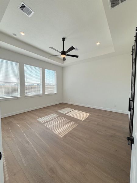 Spacious, unfurnished interior of a new home in Briarley, Montgomery (Image 32).