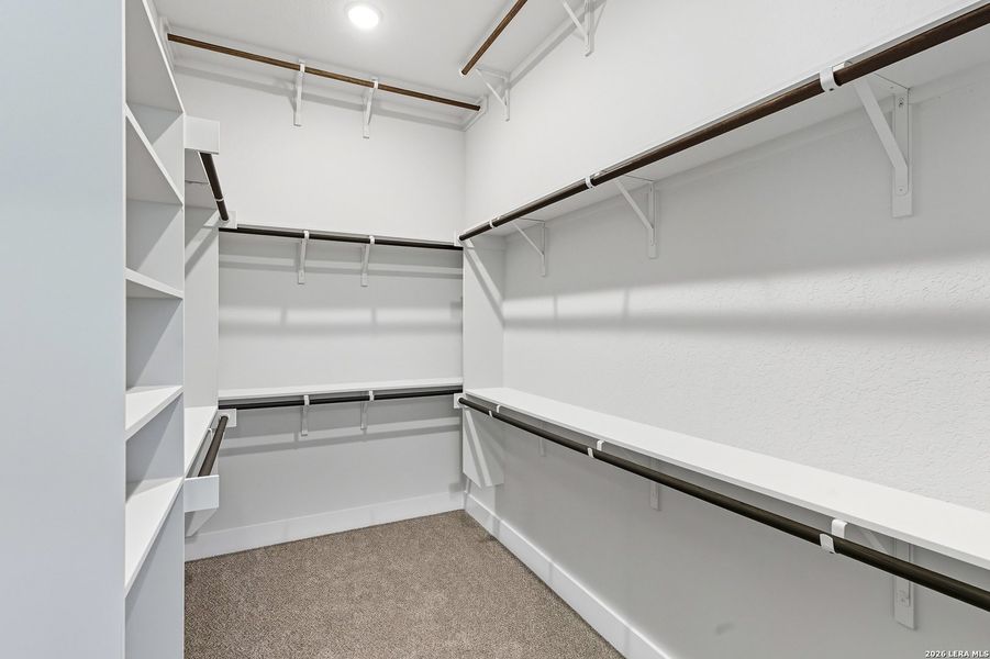 Spacious, unfurnished interior of a new home in Prominence, San Antonio (Image 20).