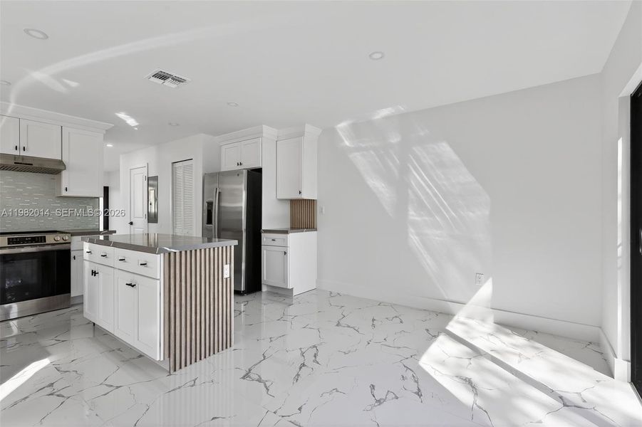 Image 38 of a home in .