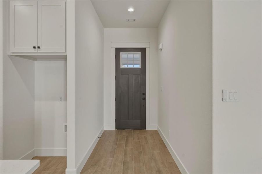 Spacious, unfurnished interior of a new home in , Tolar (Image 17). Spacious, unfurnished interior of a new home in , Tolar (Image 17).