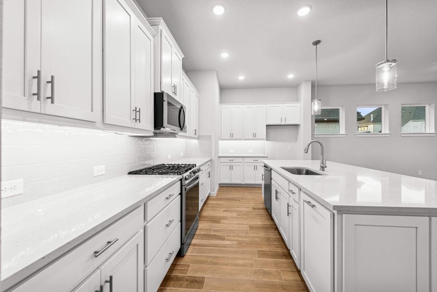 Furnished interior view inside a new home in The Grand Prairie 50’, Hockley (Image 6).