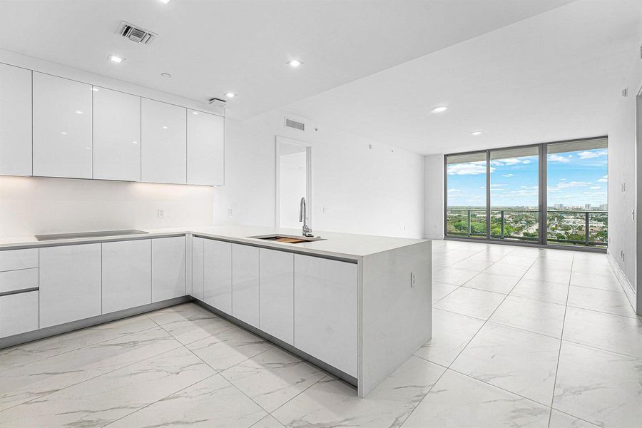 006-220LakeShoreDrive-1613-LakePark-FL-3 006-220LakeShoreDrive-1613-LakePark-FL-3