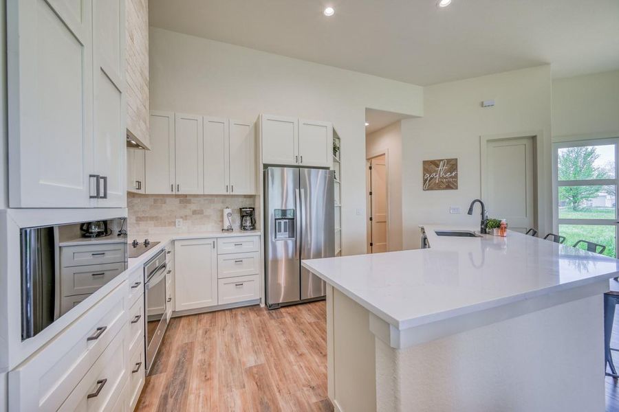 Furnished interior view inside a new home in , Horseshoe Bay (Image 5).