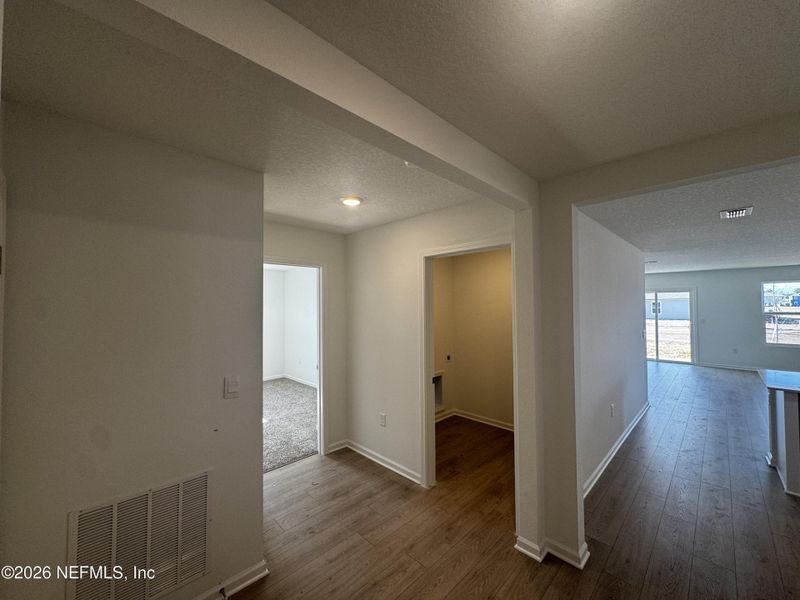 Spacious, unfurnished interior of a new home in The Arbors, Jacksonville (Image 47).