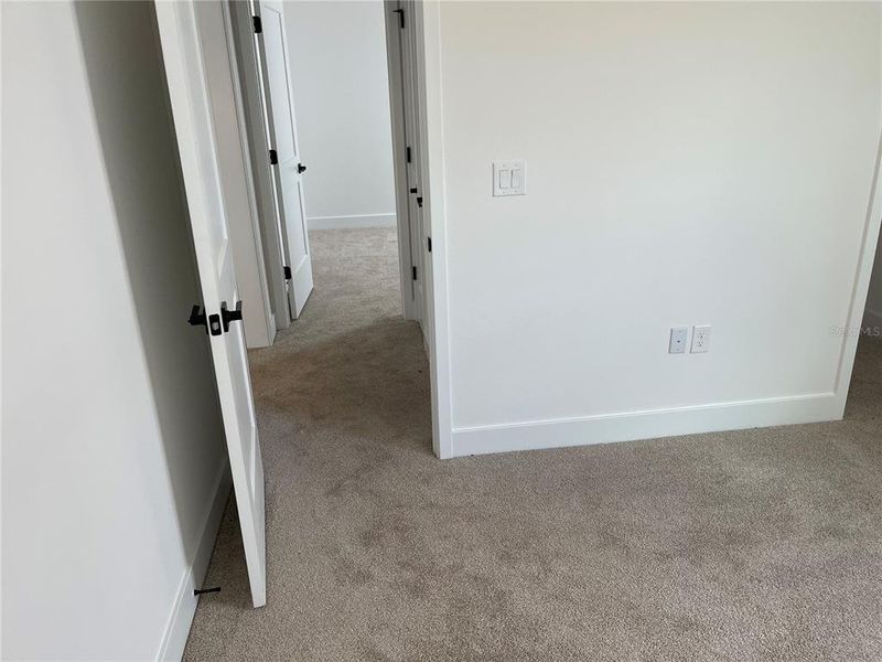 Spacious, unfurnished interior of a new home in Harmony Central, St. Cloud (Image 7).