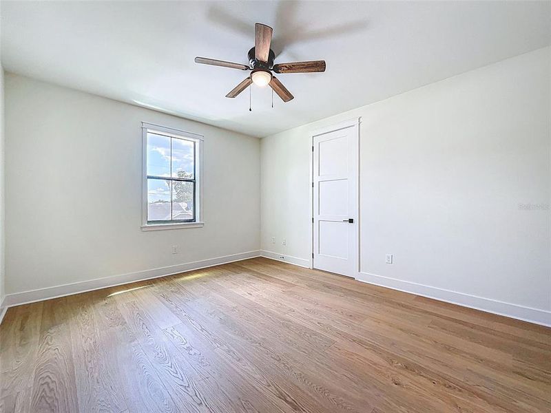 Spacious, unfurnished interior of a new home in , Tampa (Image 67).