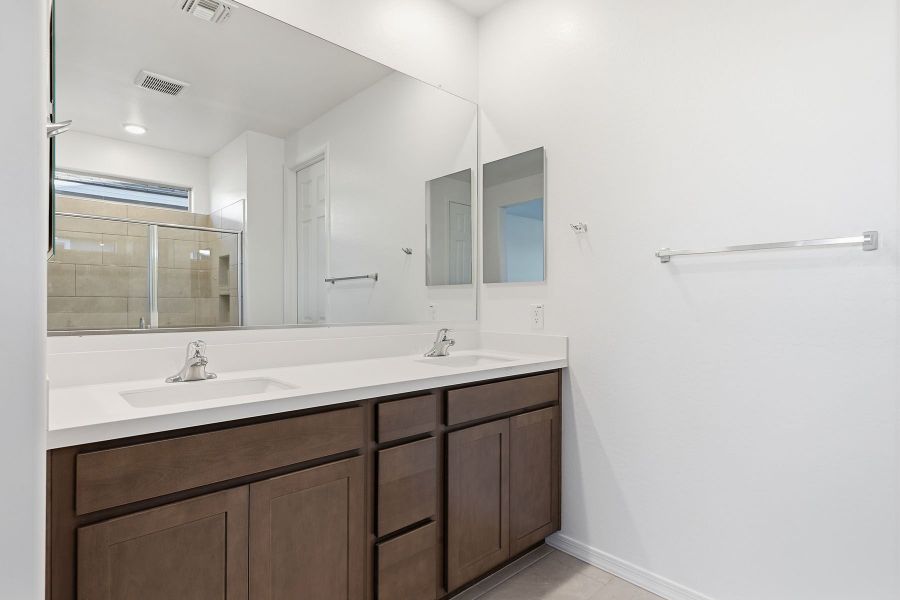 Furnished interior view inside a new home in Tierra Vistoso, Surprise (Image 5).