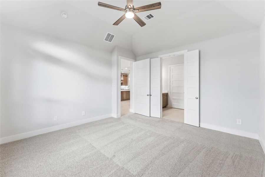 Spacious, unfurnished interior of a new home in Elyson, Katy (Image 24).