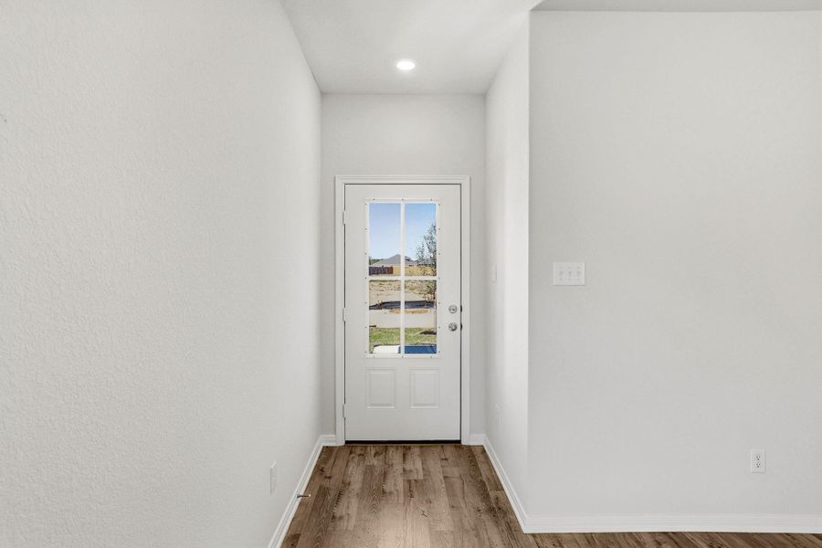 Spacious, unfurnished interior of a new home in Sweetwater Ridge, Conroe (Image 21). Spacious, unfurnished interior of a new home in Sweetwater Ridge, Conroe (Image 21).