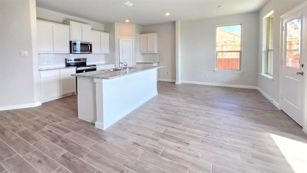 Furnished interior view inside a new home in Vista Point, Grandview (Image 5).