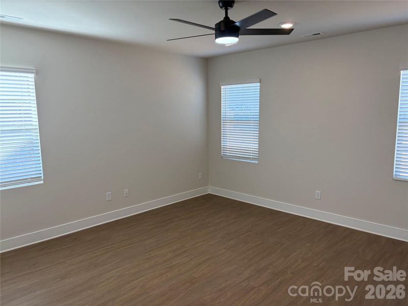 Spacious, unfurnished interior of a new home in , Lenoir (Image 16).