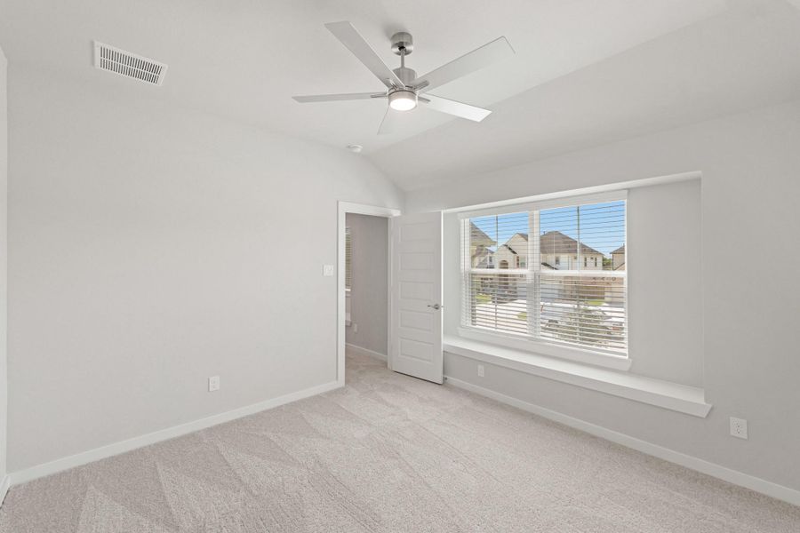 Spacious, unfurnished interior of a new home in Briarwood Crossing, Rosenberg (Image 7). Spacious, unfurnished interior of a new home in Briarwood Crossing, Rosenberg (Image 7).