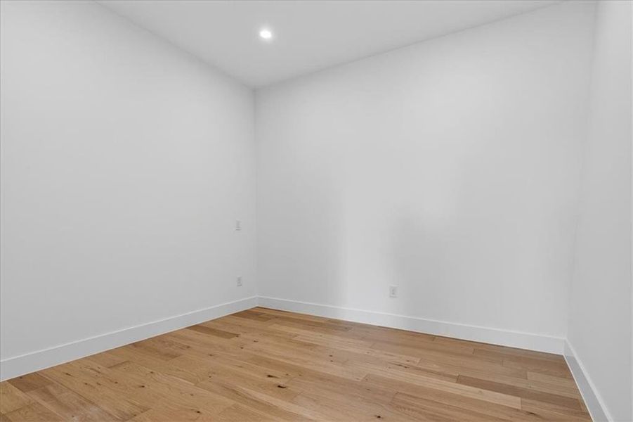 Spacious, unfurnished interior of a new home in , Canton (Image 35).