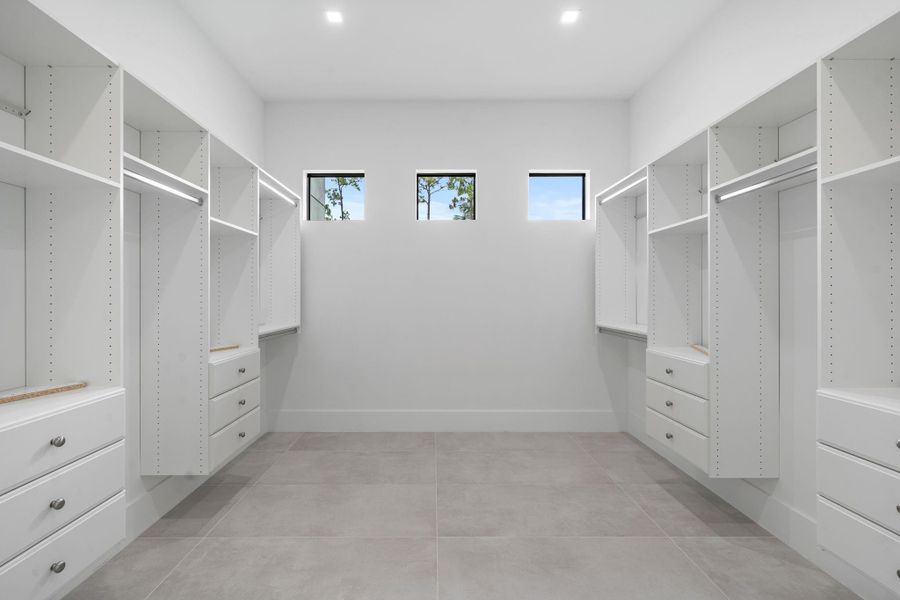 Image 9 of a home in . Image 9 of a home in .