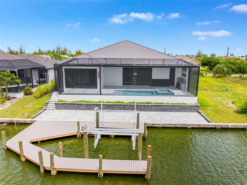 Exterior details and patio area of a home in , Port Charlotte (Image 41).