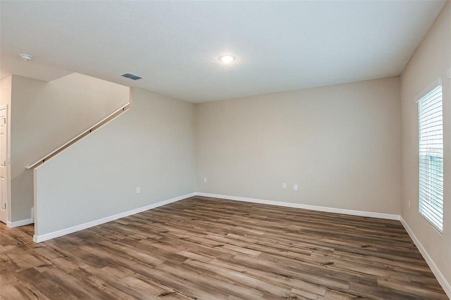 Spacious, unfurnished interior of a new home in Lawson Dunes, Haines City (Image 16). Spacious, unfurnished interior of a new home in Lawson Dunes, Haines City (Image 16).