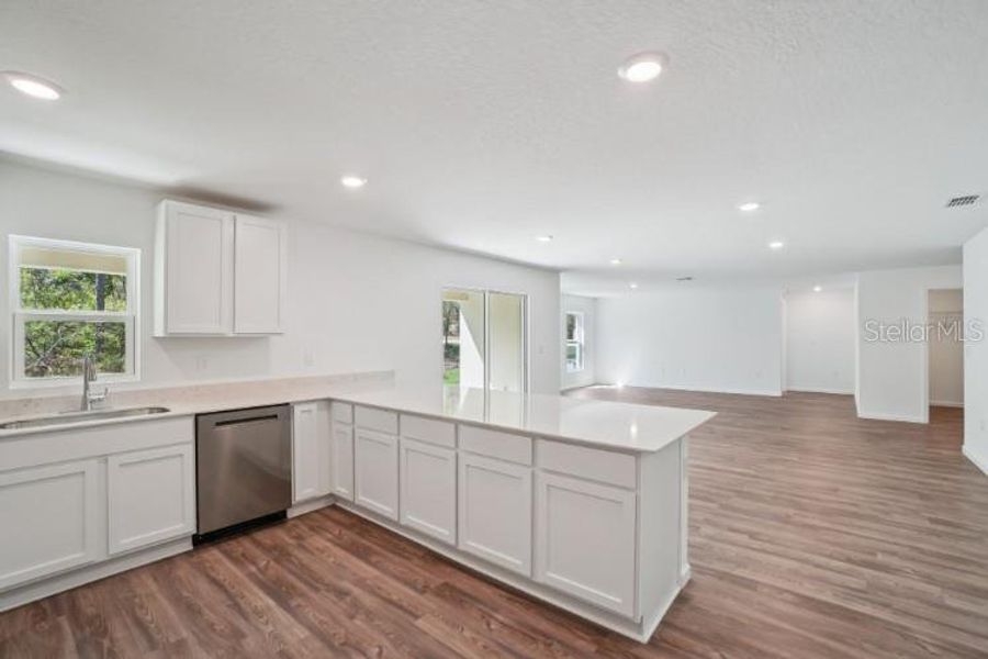 Furnished interior view inside a new home in Royal Highlands, Weeki Wachee (Image 6).