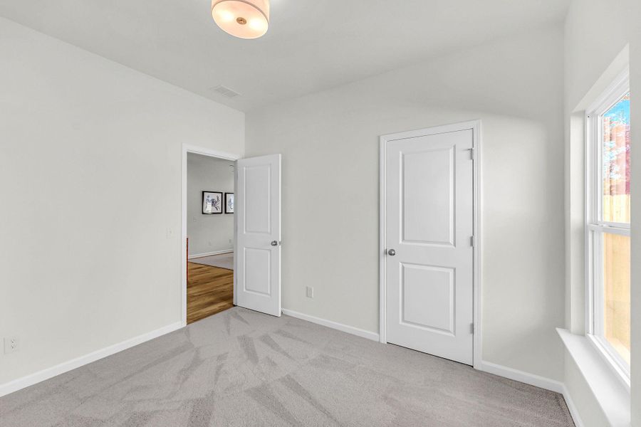 Spacious, unfurnished interior of a new home in , Charleston (Image 27).