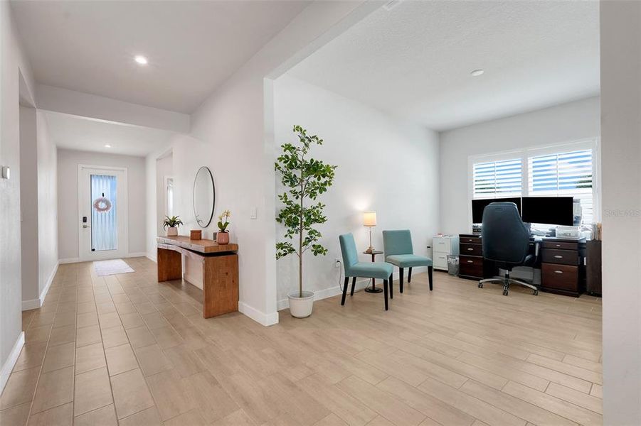 Furnished interior view inside a new home in , Clermont (Image 9).