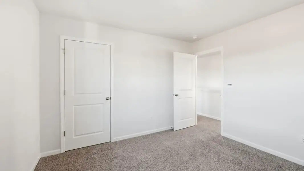 Spacious, unfurnished interior of a new home in Woodglen, Piedmont (Image 32).