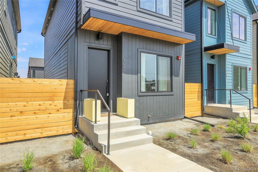 Exterior details and patio area of a home in , Erie (Image 9).
