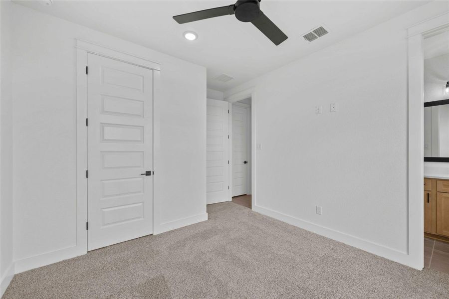 Please Note: These interior photos are not of the actual home but are of a completed one with a similar floor plan. Finishes, features, and layouts may vary. Please Note: These interior photos are not of the actual home but are of a completed one with a similar floor plan. Finishes, features, and layouts may vary.