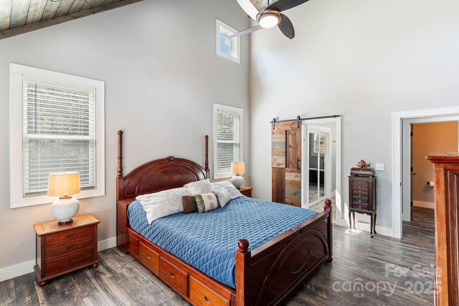 Furnished interior view inside a new home in , Hendersonville (Image 17).