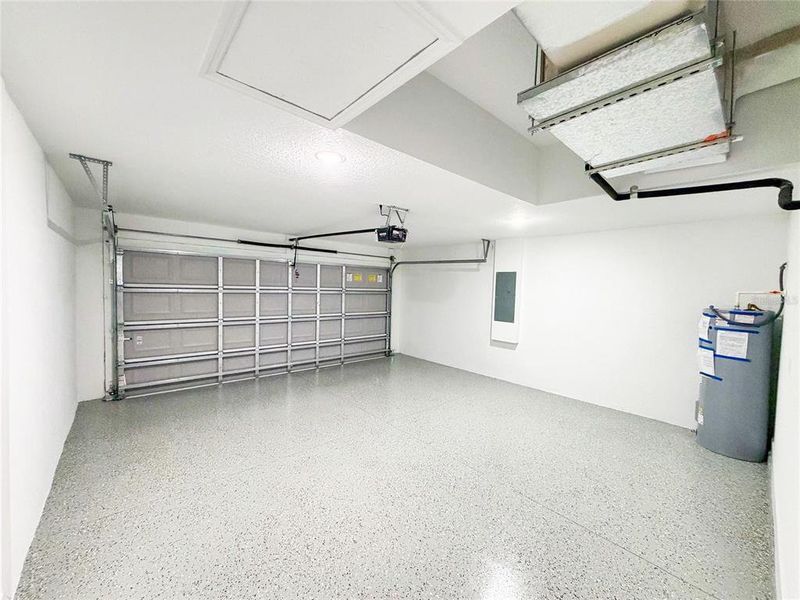 Spacious, unfurnished interior of a new home in , Belleview (Image 16).