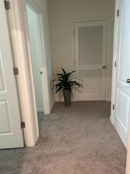 Spacious, unfurnished interior of a new home in , Davenport (Image 14).