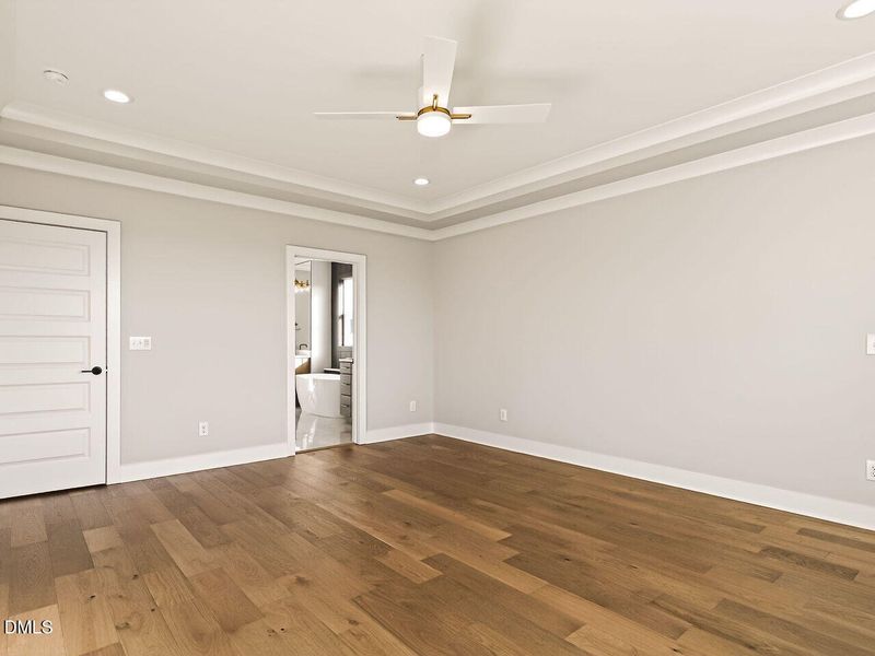 025-1280x960-primary-br