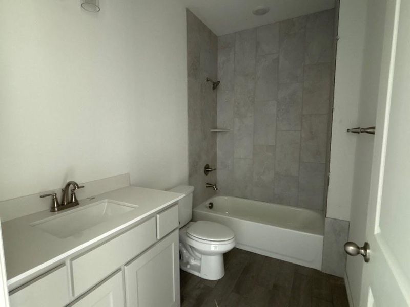 Furnished interior view inside a new home in Waterford Park, Weatherford (Image 6).