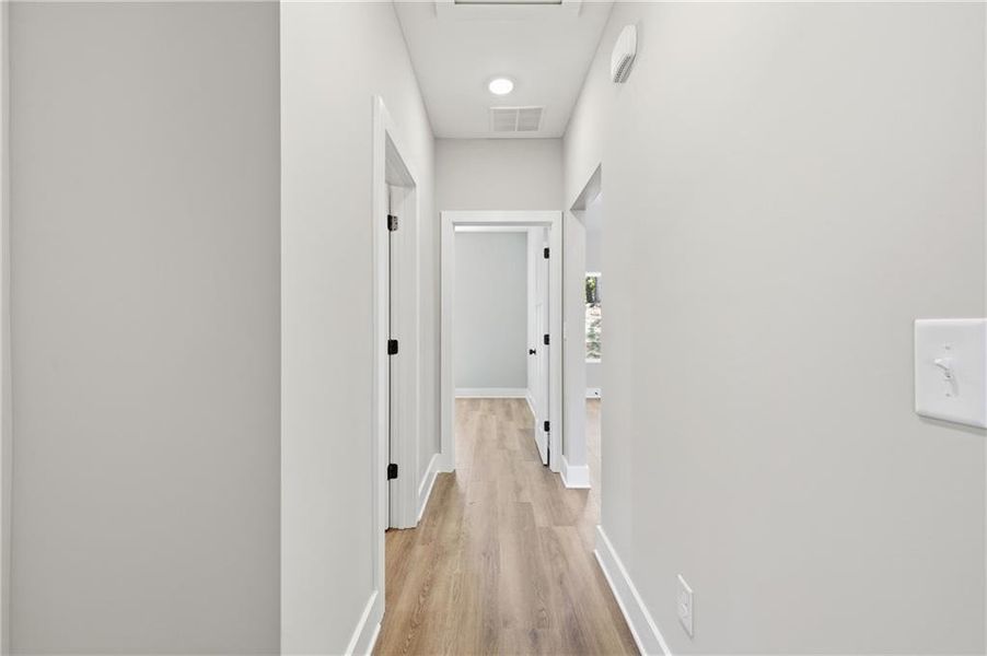 Spacious, unfurnished interior of a new home in , Clarkesville (Image 21).
